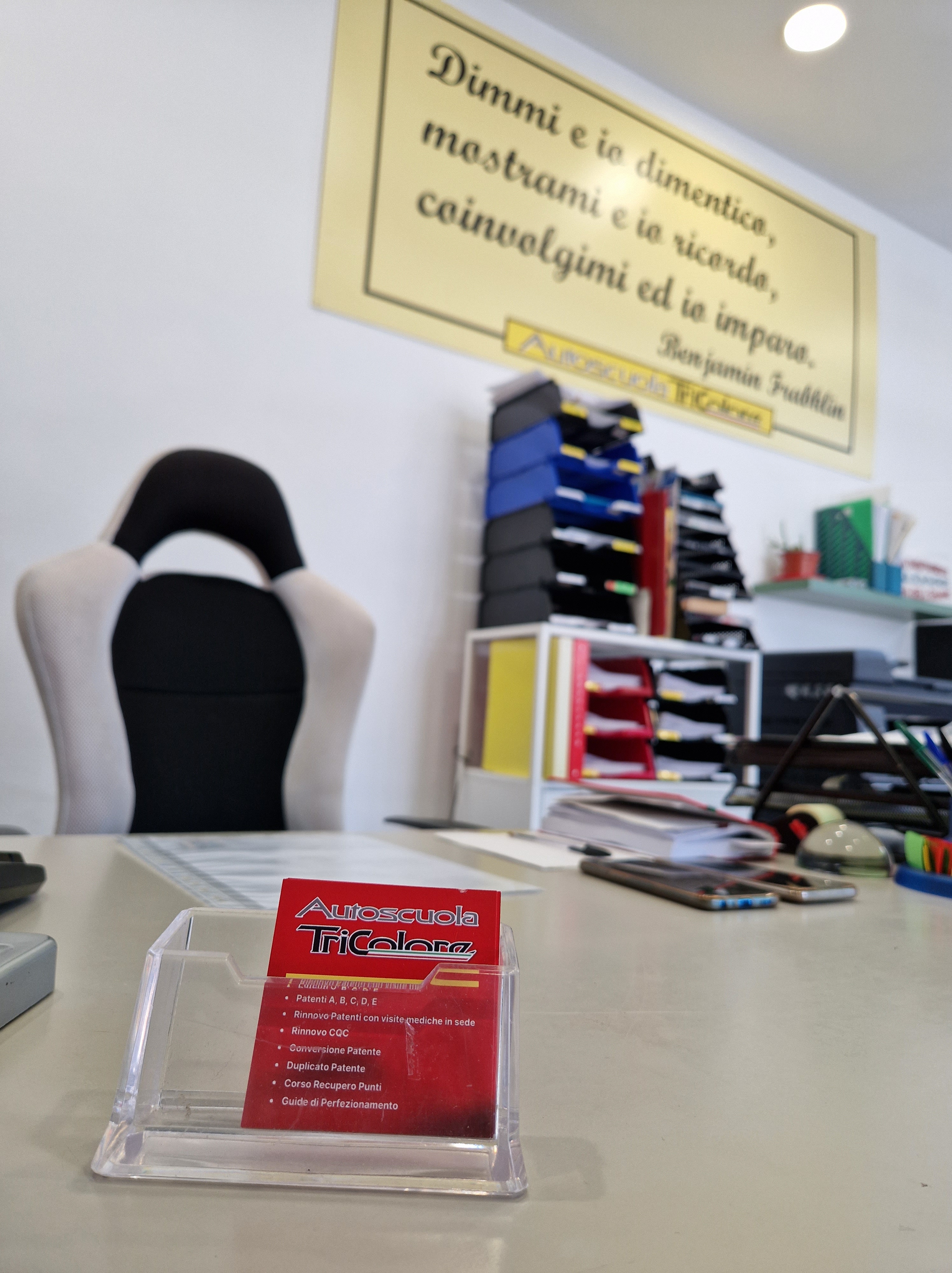 Autoscuola Tricolore Autoscuola Bologna Pratiche Patenti
